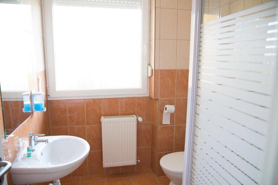 Levendula apartmanház Hajdúszoboszló Esterno foto