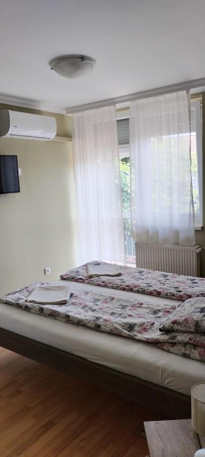 Levendula apartmanház Hajdúszoboszló Esterno foto