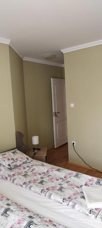 Levendula apartmanház Hajdúszoboszló Esterno foto